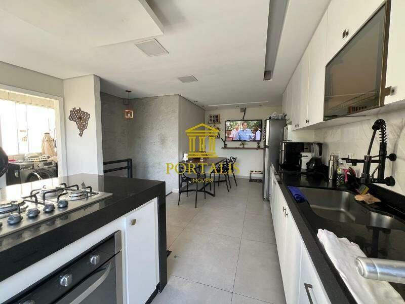 Cobertura, Fernão Dias, 3 Quartos, 2 Vagas, 1 Suíte