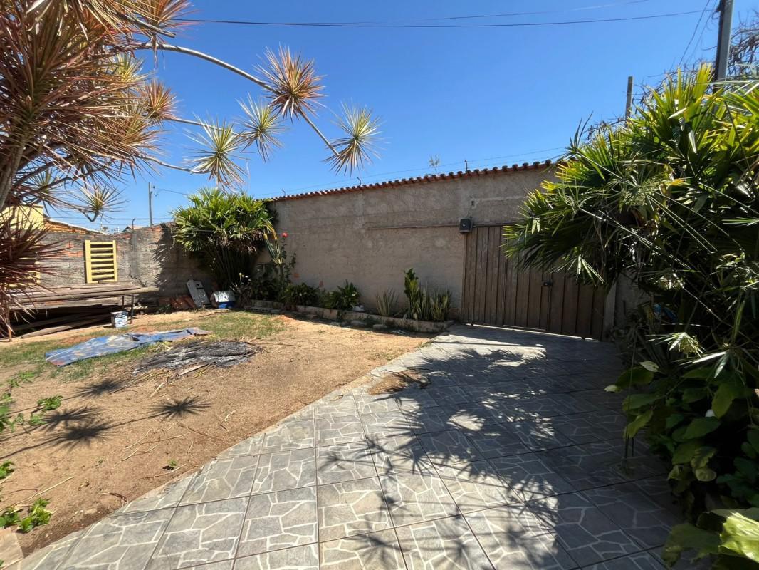 Casa, Pedra Azul, 3 Quartos, 0 Vaga, 4 Suítes