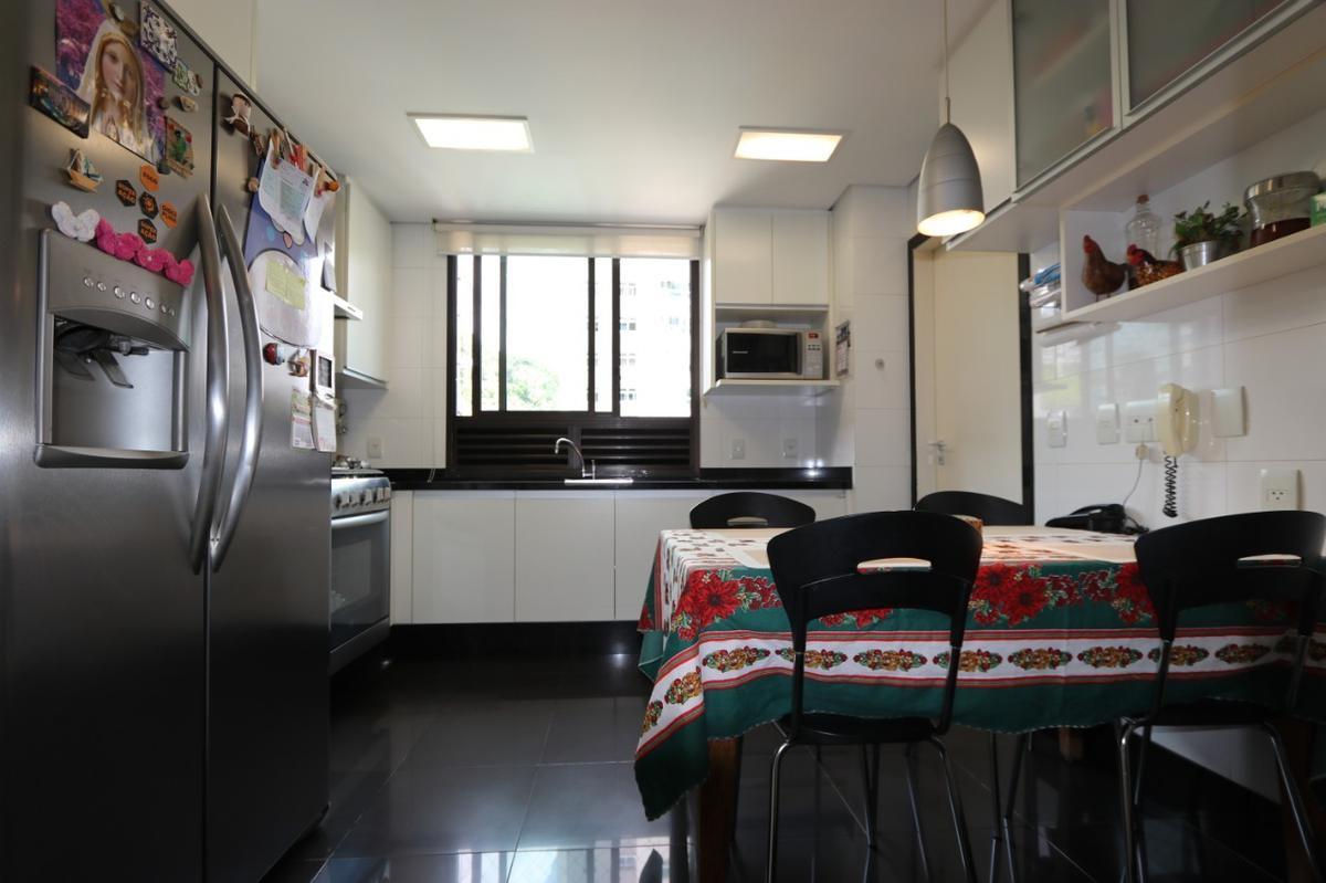 Apartamento, Santa Lúcia, 4 Quartos, 4 Vagas, 2 Suítes