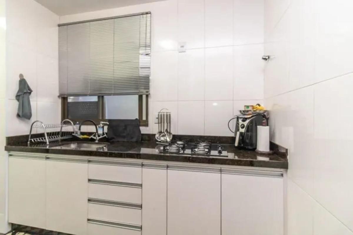 Apartamento, Sagrada Família, 3 Quartos, 3 Vagas, 1 Suíte