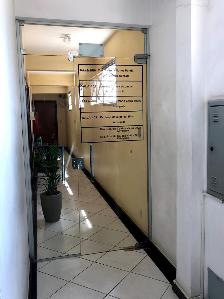 Sala, Barro Preto, 0 Quarto, 0 Vaga