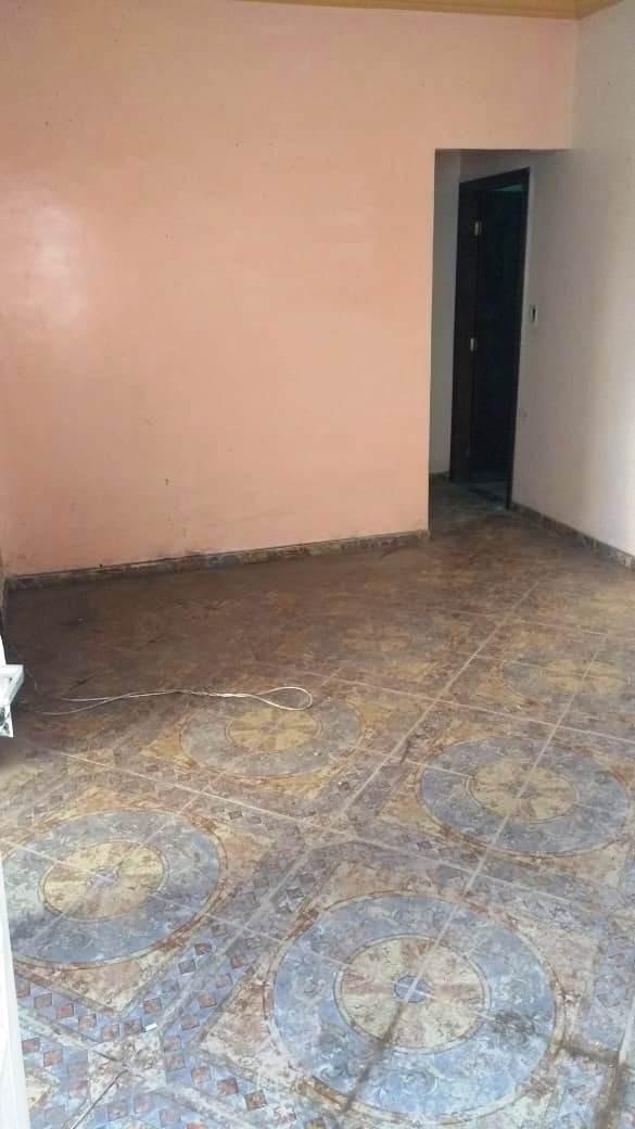 Casa, Sagrada Família, 4 Quartos, 0 Vaga, 1 Suíte