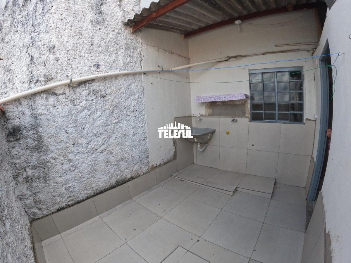 Casa, Centro, 2 Quartos, 0 Vaga