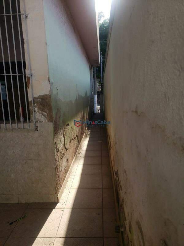 Casa, Primavera, 5 Quartos, 2 Vagas, 1 Suíte