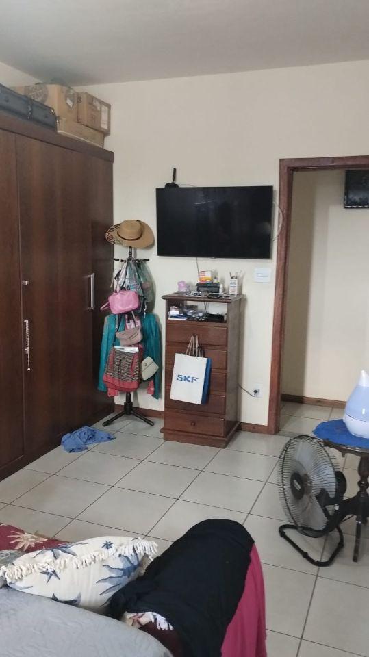 Prédio, Santa Cruz, 5 Quartos, 2 Vagas, 1 Suíte