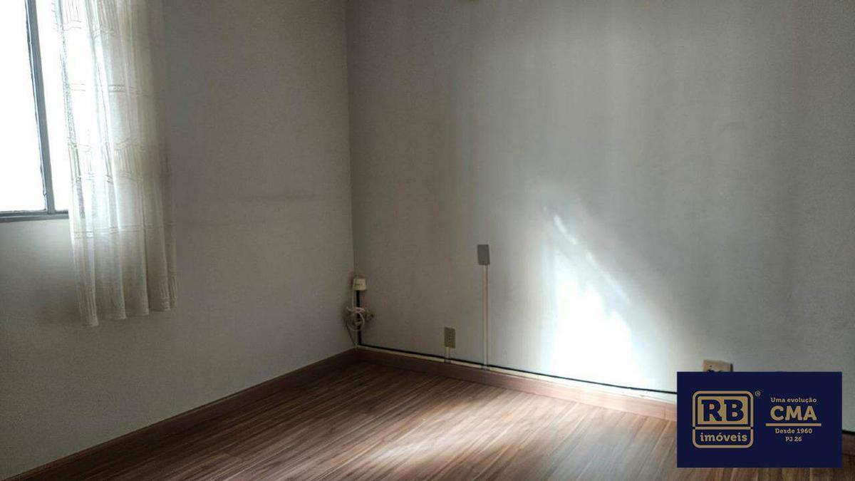 Apartamento, Sagrada Família, 2 Quartos, 1 Vaga