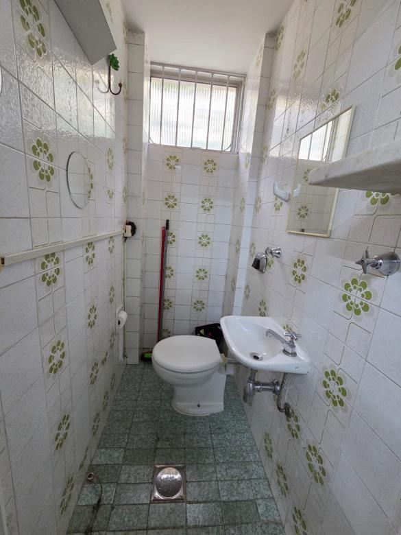 Sala, Funcionários