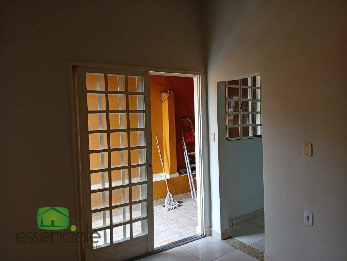 Casa, Bandeirantes, 1 Quarto, 0 Vaga