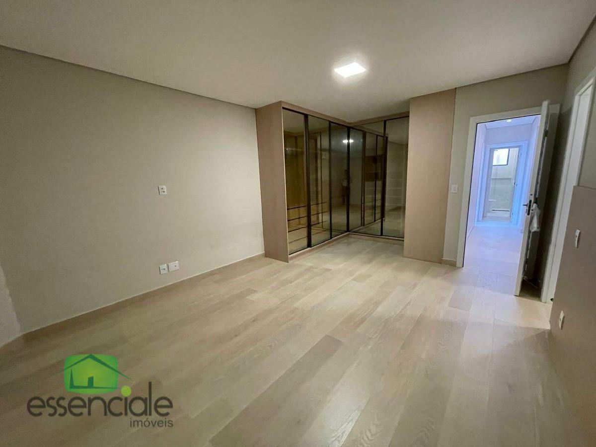 Apartamento, Centro, 3 Quartos, 6 Vagas, 2 Suítes