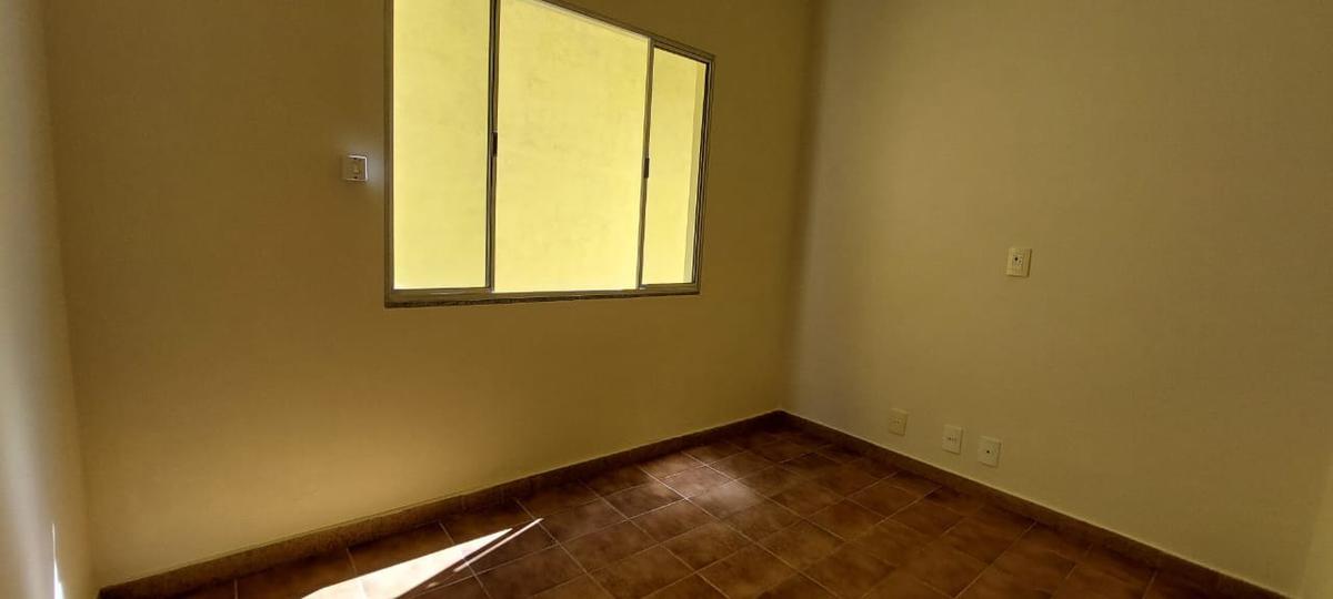 Casa, Centro, 4 Quartos, 4 Vagas, 1 Suíte