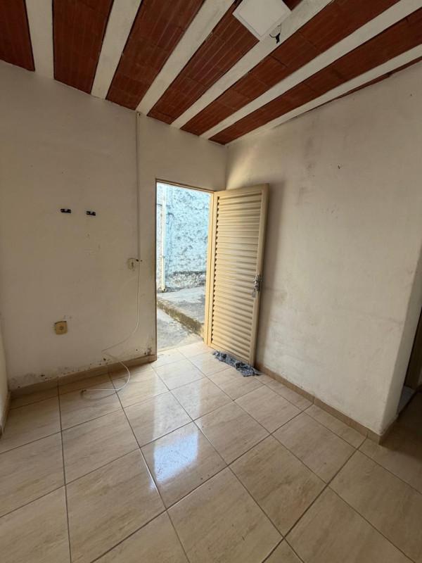 Casa, Vila Martins, 1 Quarto, 0 Vaga