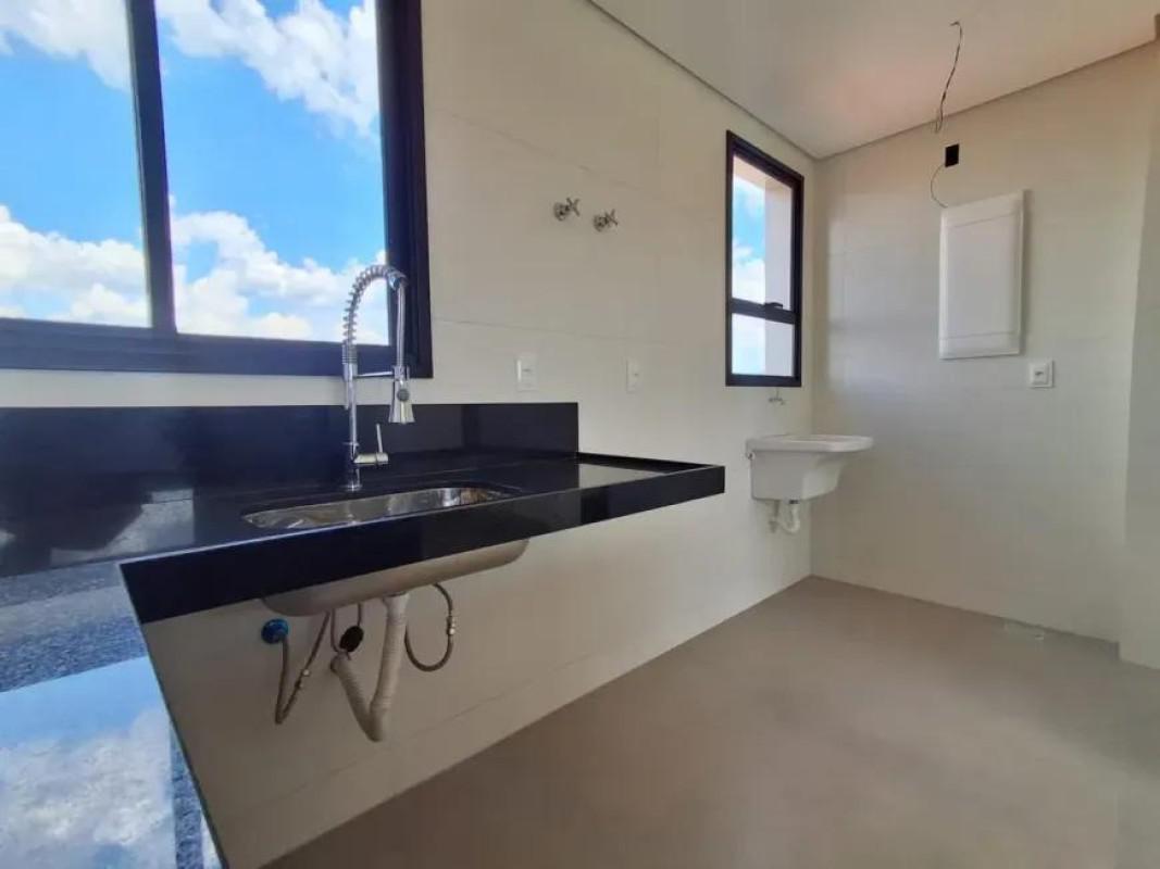 Cobertura, Planalto, 4 Quartos, 2 Vagas, 2 Suítes