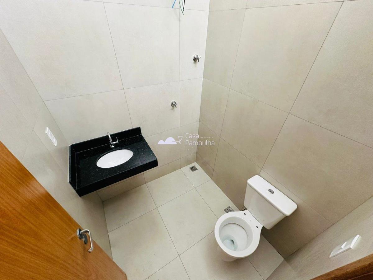 Casa, Santa Mônica, 2 Quartos, 1 Vaga, 2 Suítes