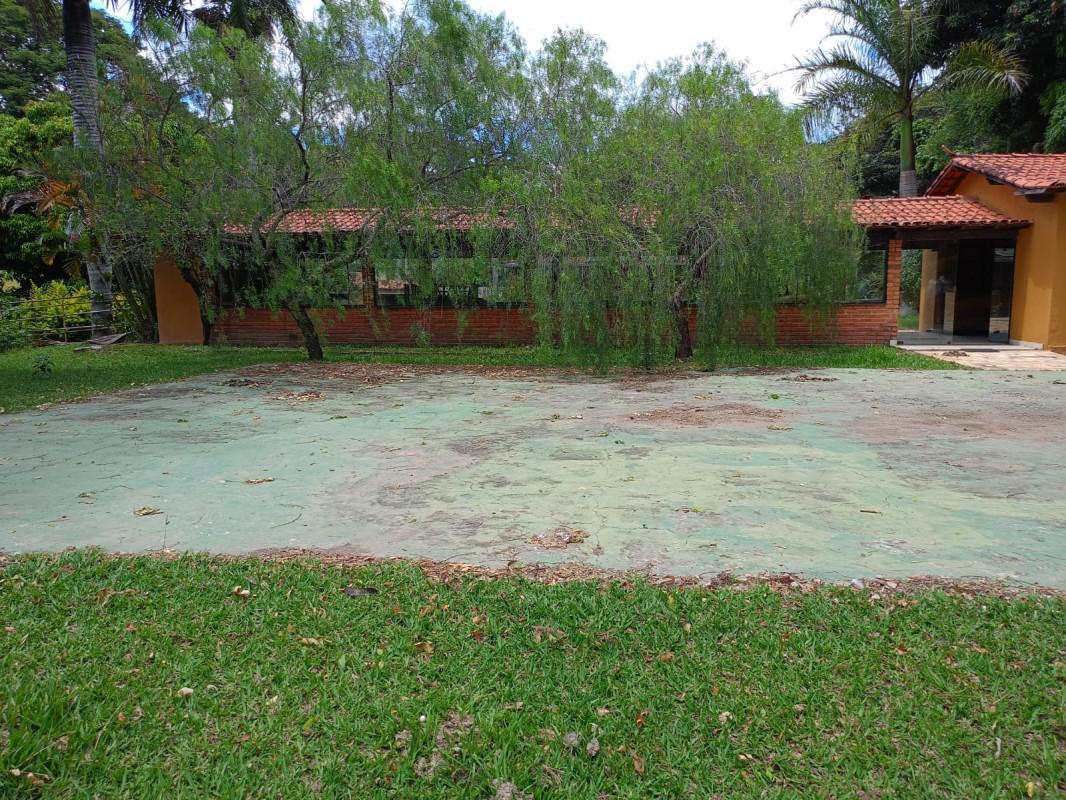 Fazenda, Ravena, 4 Quartos, 4 Vagas, 1 Suíte