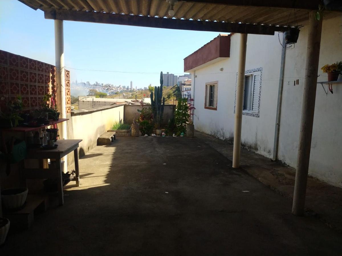 Casa, Conjunto Habitacional Centenário, 3 Quartos, 2 Vagas, 2 Suítes