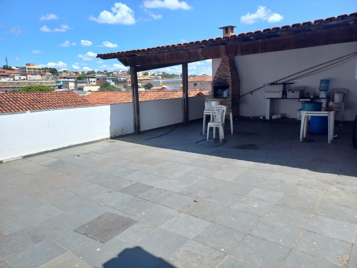 Casa, Parque Xangri-lá, 4 Quartos, 4 Vagas, 2 Suítes