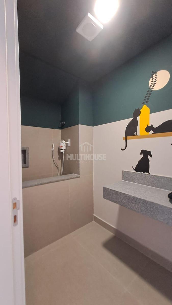 Apartamento, Grajaú, 1 Quarto, 4 Vagas, 1 Suíte