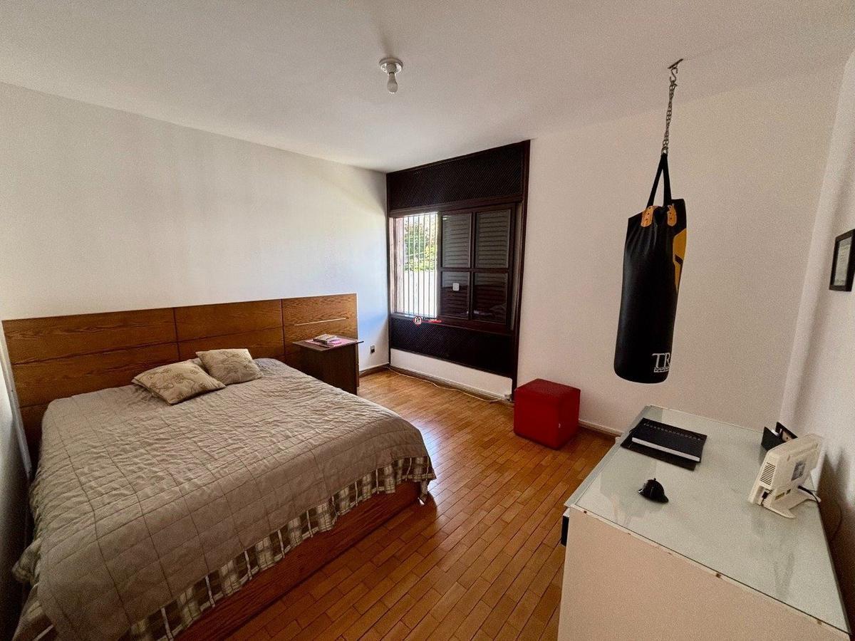 Casa, São José, 4 Quartos, 6 Vagas, 1 Suíte