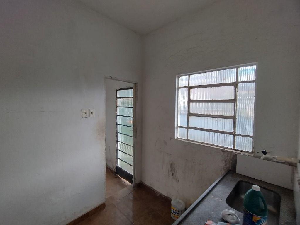 Casa, União, 1 Quarto, 0 Vaga