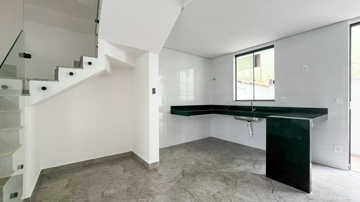 Casa, Candelária, 3 Quartos, 0 Vaga, 1 Suíte