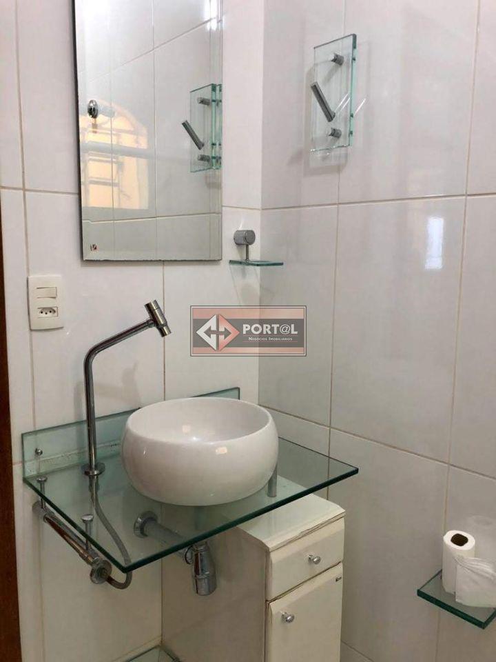 Casa, Vitória, 4 Quartos, 4 Vagas, 2 Suítes