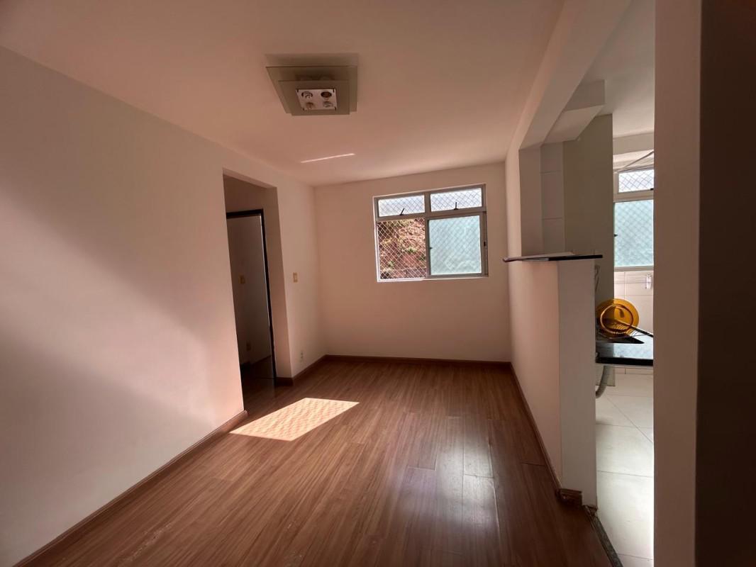 Apartamento, Carlos Prates, 2 Quartos, 1 Vaga