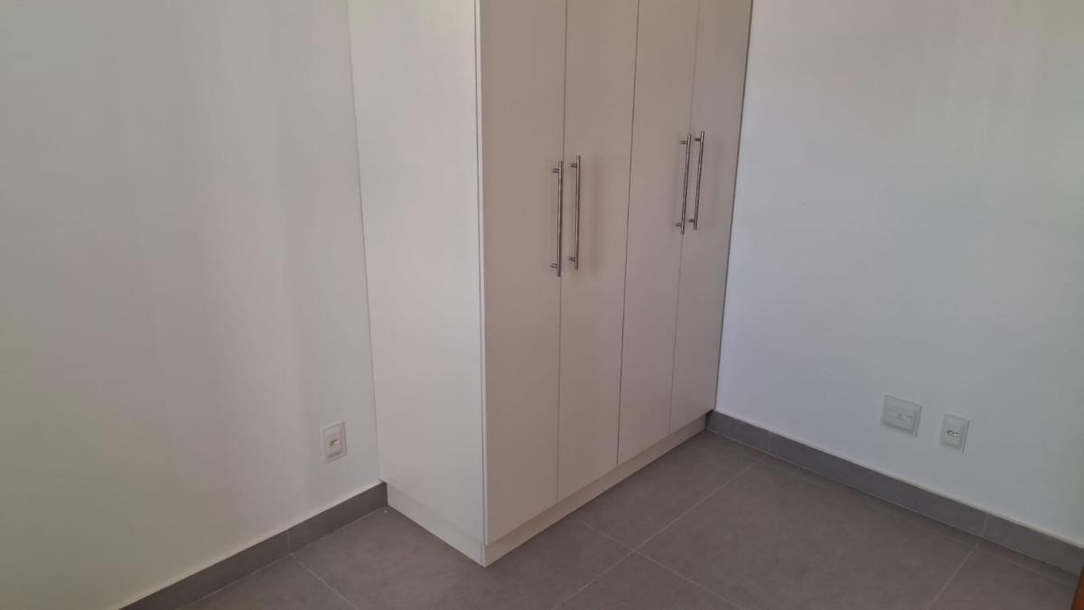 Apartamento, Sagrada Família, 2 Quartos, 2 Vagas, 1 Suíte