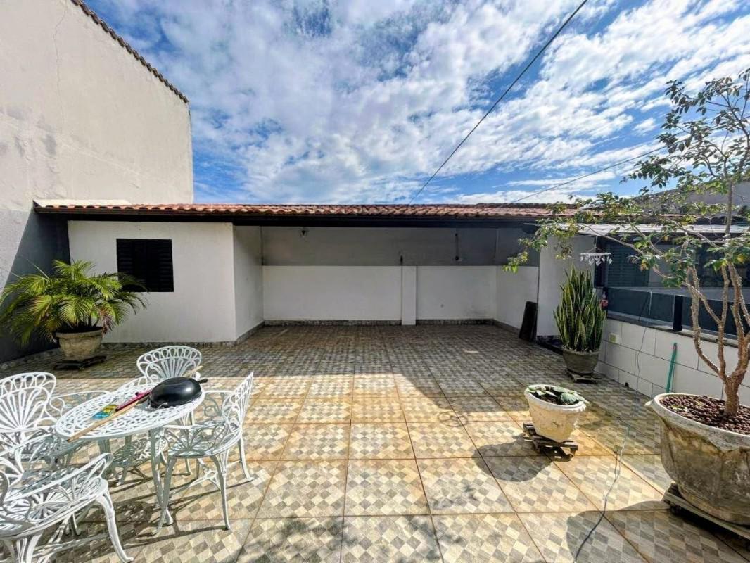 Casa, Eldorado, 3 Quartos, 6 Vagas, 1 Suíte