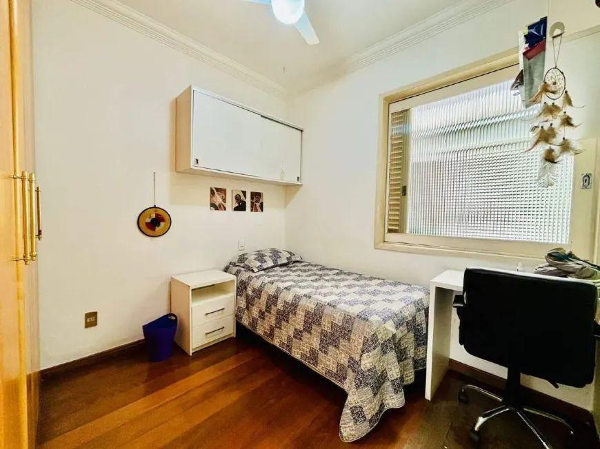 Casa, São José, 3 Quartos, 5 Vagas, 1 Suíte