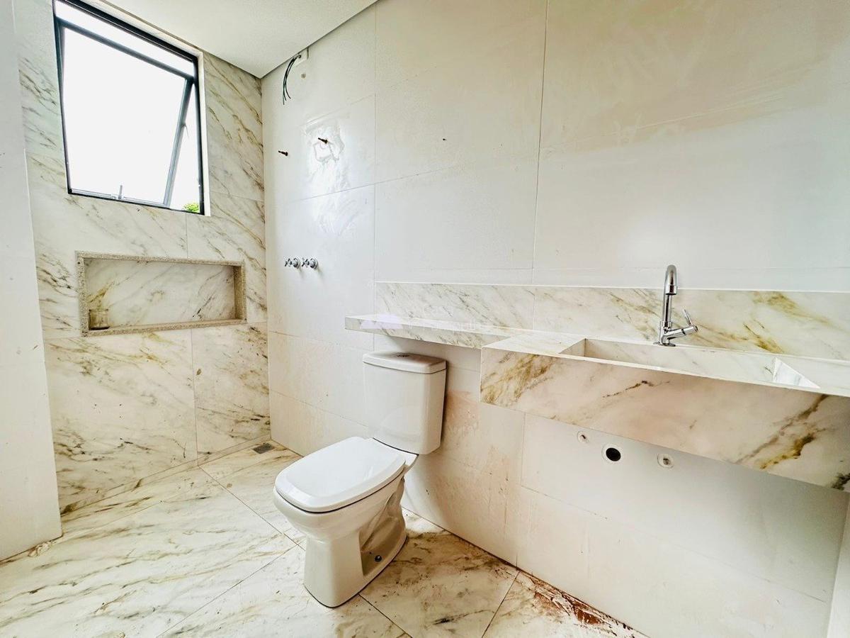 Casa, Planalto, 3 Quartos, 2 Vagas, 1 Suíte