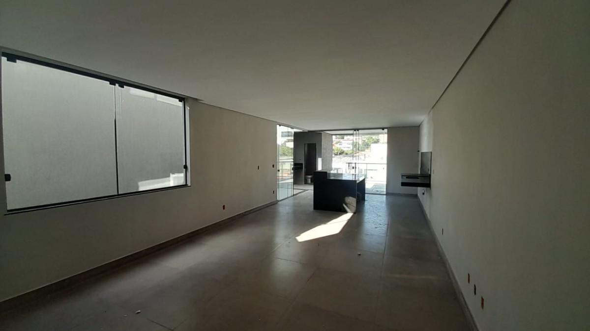 Casa, Parque Maracanã, 3 Quartos, 2 Vagas, 1 Suíte