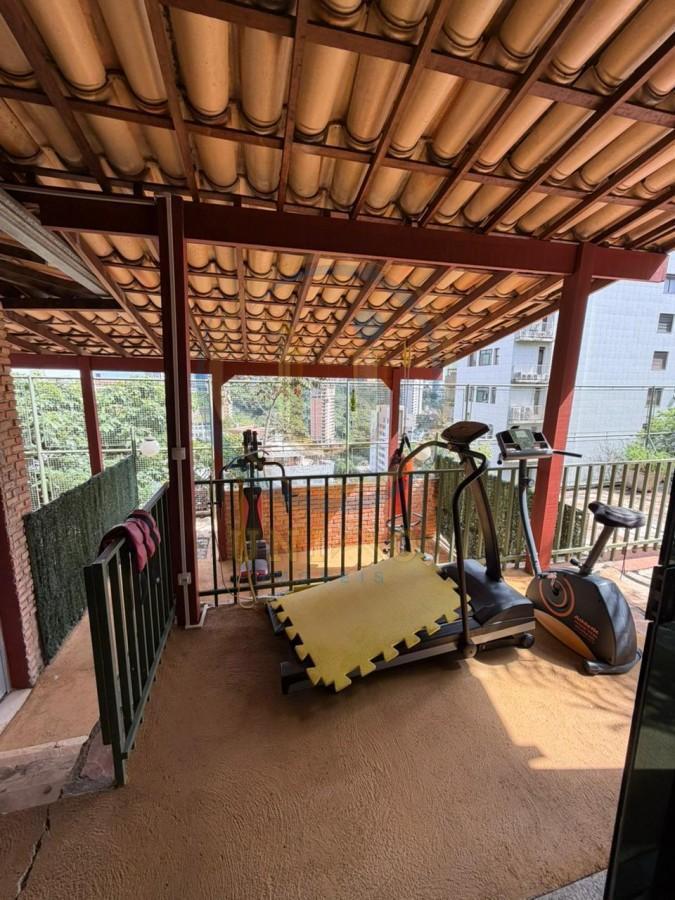Casa, Santa Lúcia, 6 Quartos, 5 Vagas, 1 Suíte
