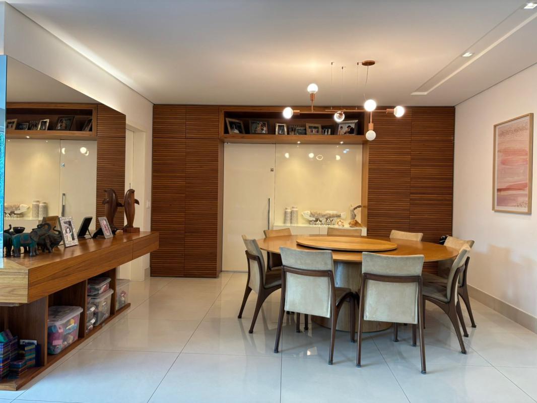 Apartamento, Santo Agostinho, 4 Quartos, 4 Vagas, 5 Suítes