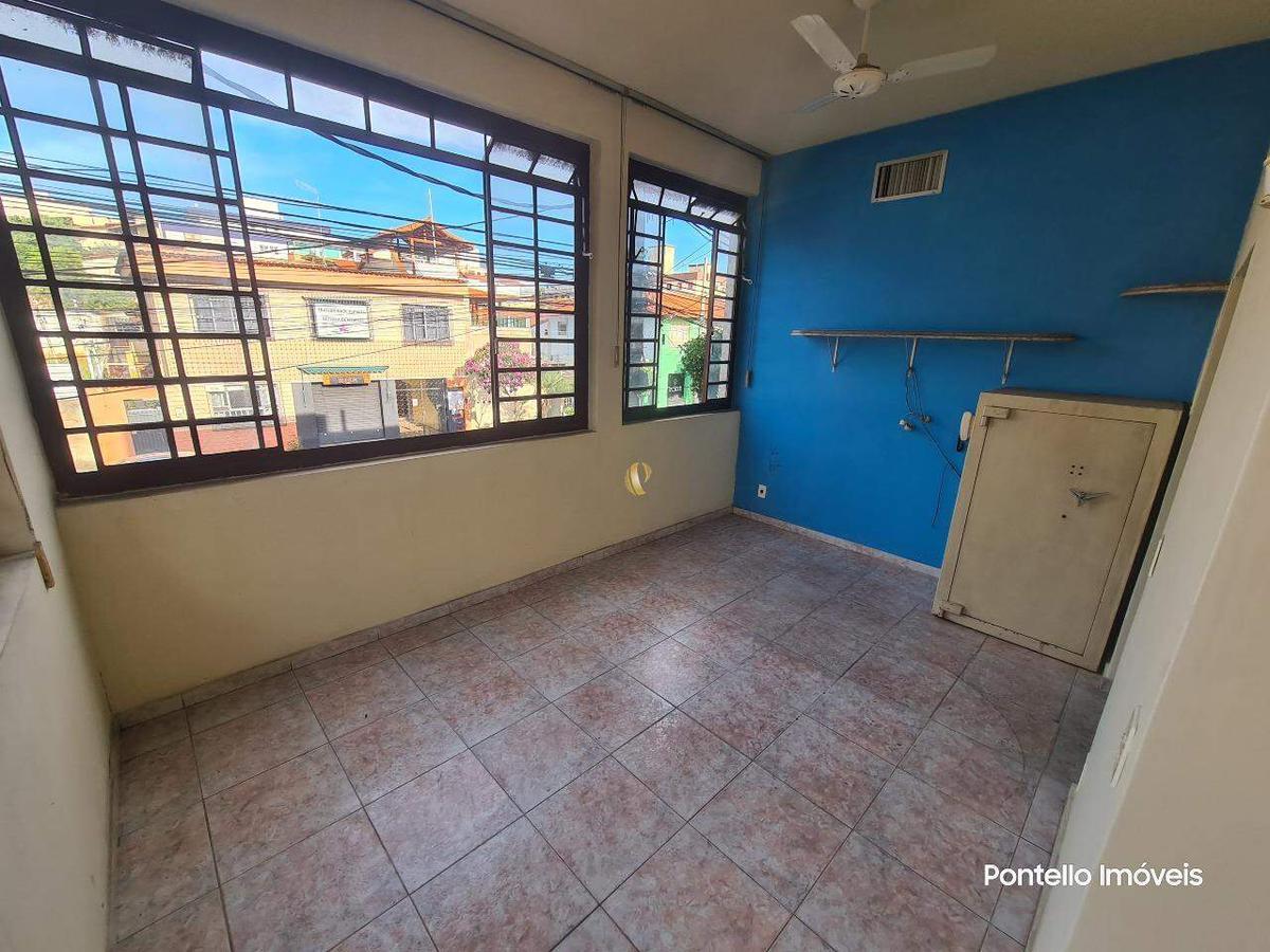 Prédio, Renascença, 8 Quartos, 2 Vagas