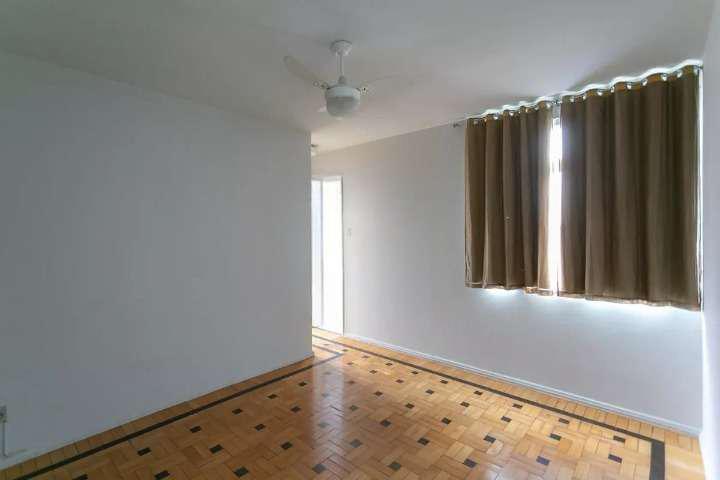 Apartamento, Floresta, 2 Quartos, 0 Vaga