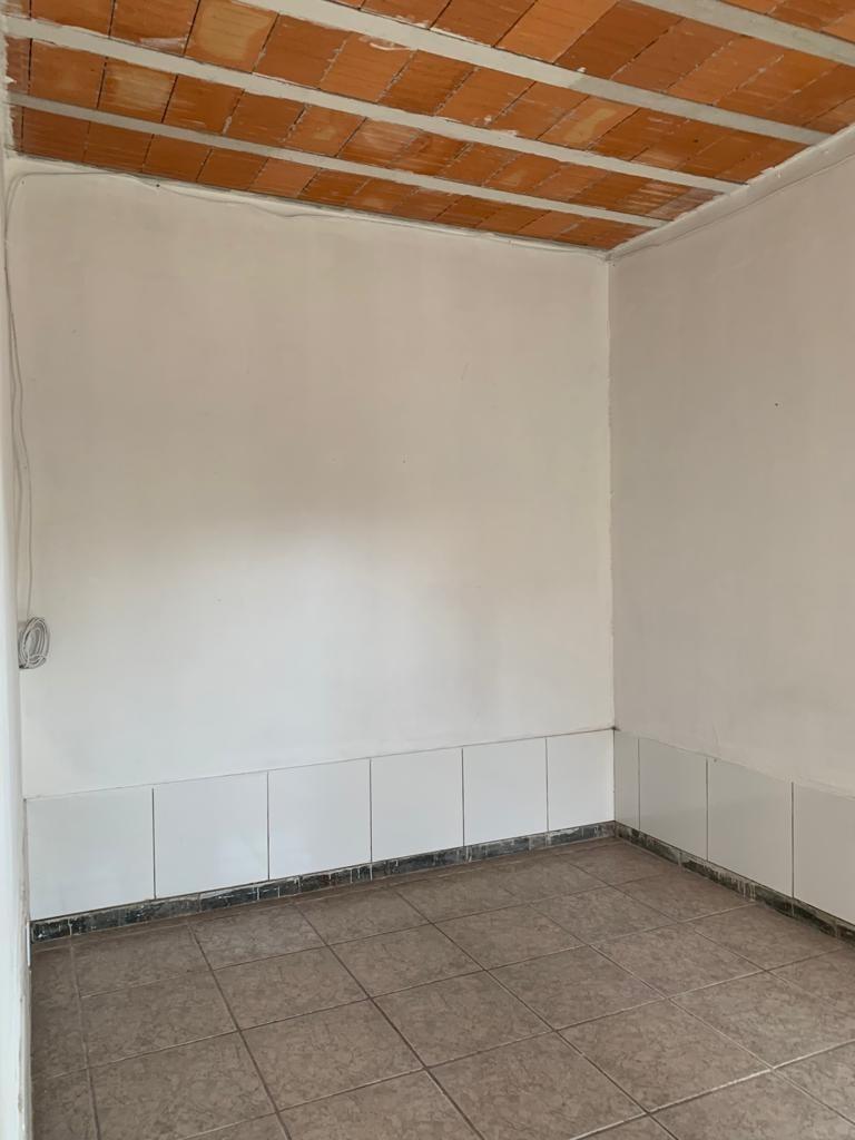 Casa, Vila Nova Vista, 2 Quartos, 0 Vaga