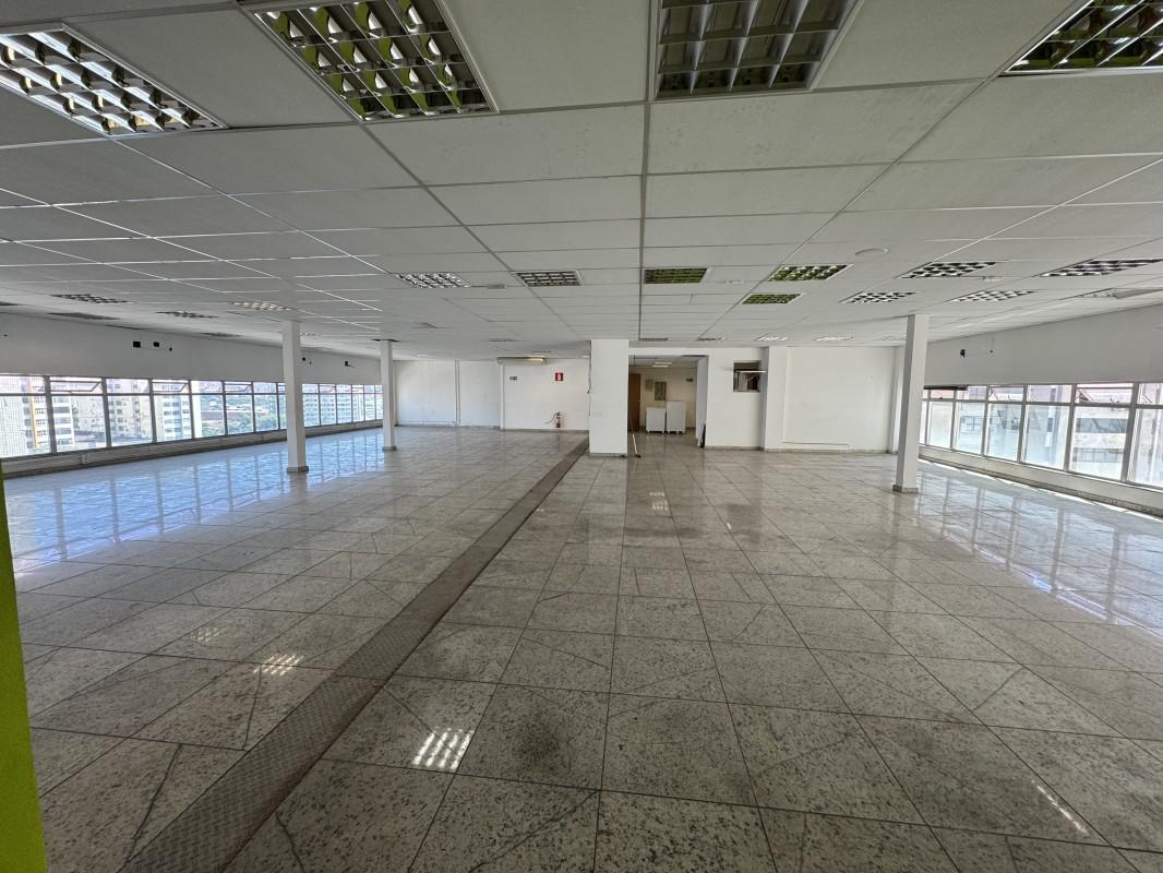 Andar, Centro, 0 Quarto, 10 Vagas
