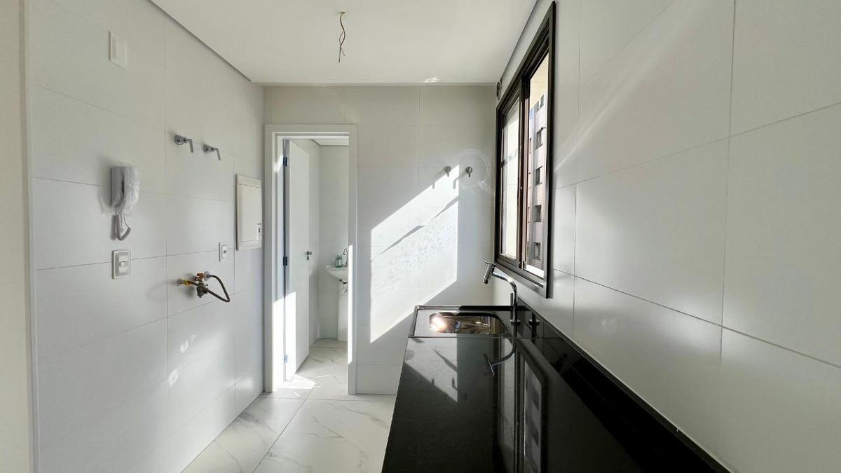 Apartamento, Savassi, 3 Quartos, 2 Vagas, 1 Suíte