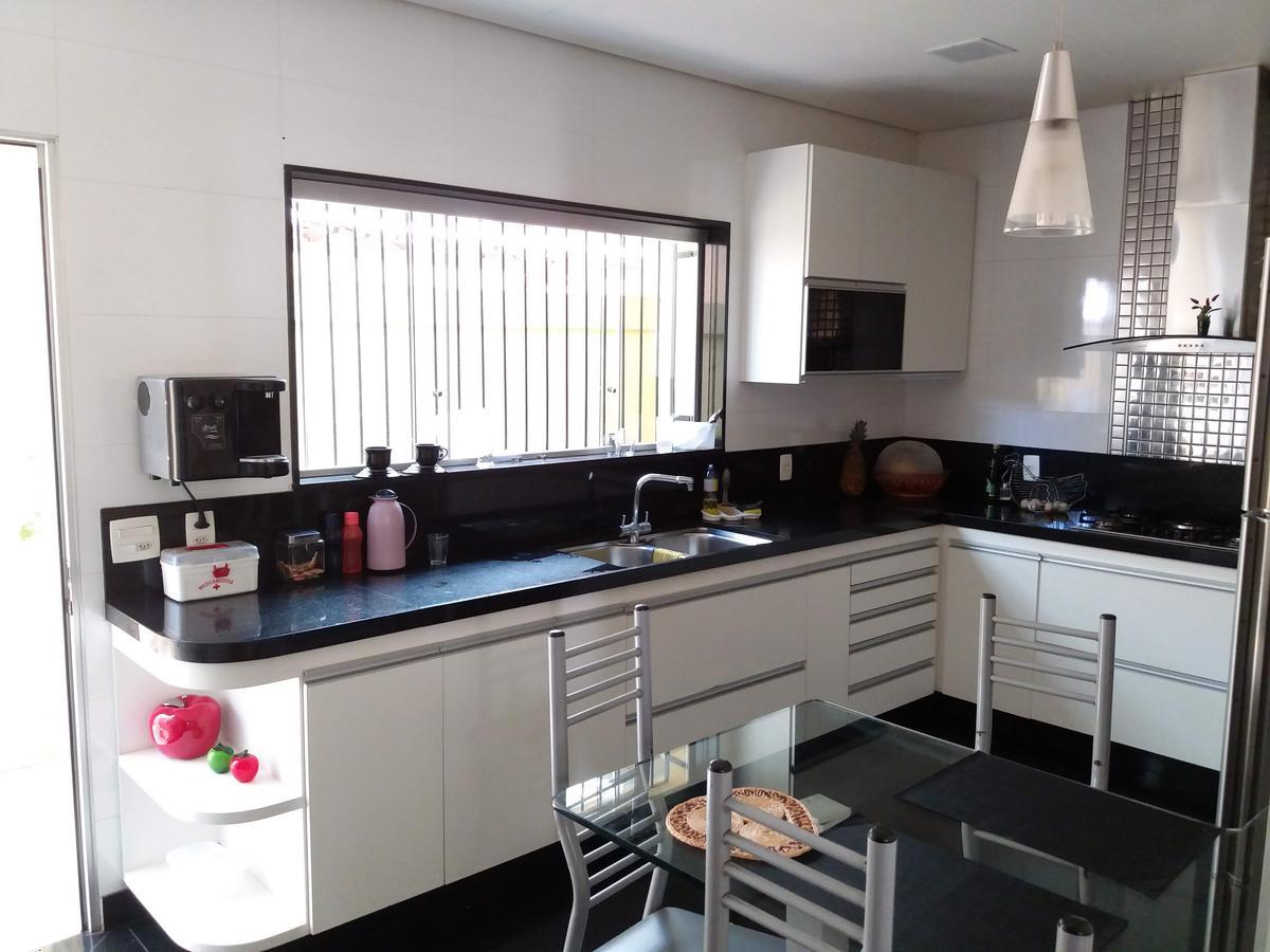 Casa, Colégio Batista, 4 Quartos, 4 Vagas, 2 Suítes