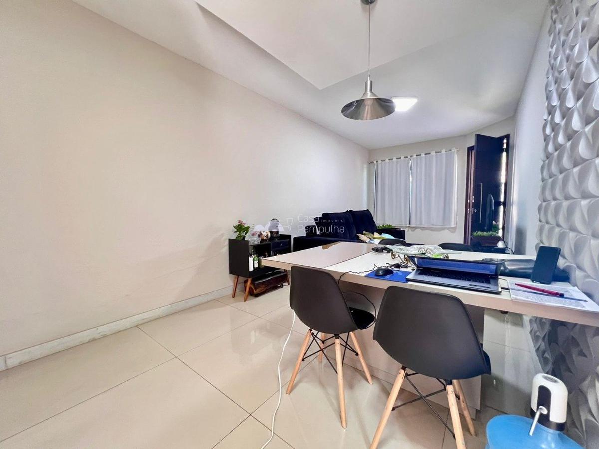 Casa, Tradição, 3 Quartos, 2 Vagas, 1 Suíte