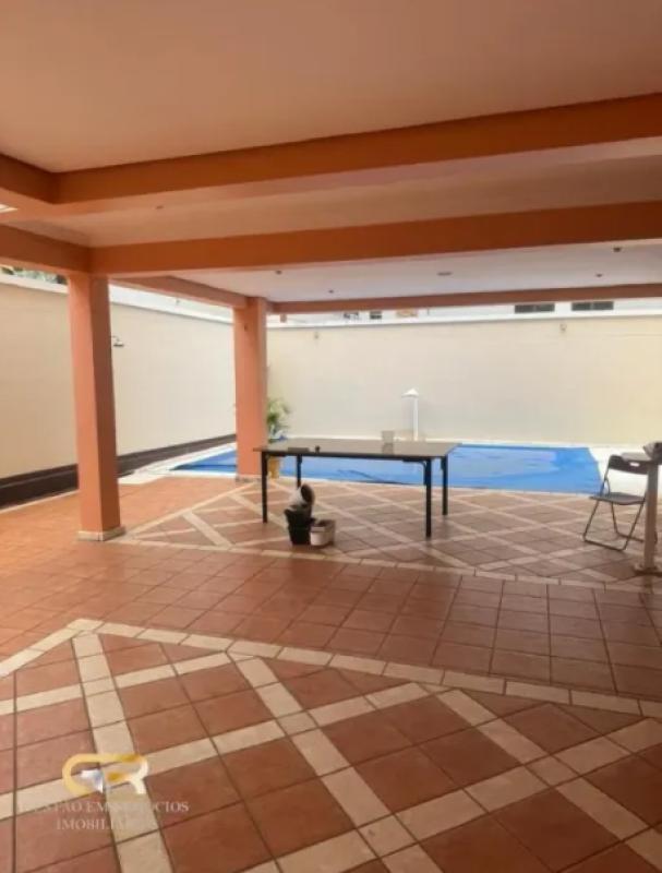 Casa, Castelo, 4 Quartos, 6 Vagas, 1 Suíte