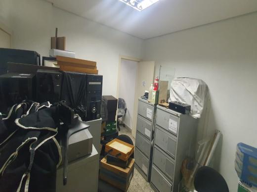 Sala, Centro