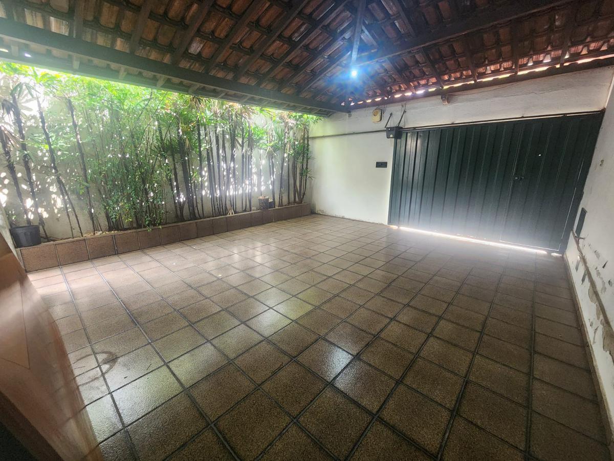 Casa, Coqueiros, 4 Quartos, 2 Vagas, 1 Suíte