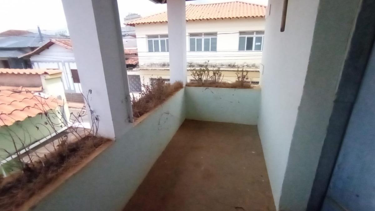 Casa, Centro, 6 Quartos, 2 Vagas