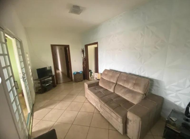 Casa, Padre Teodoro, 4 Quartos, 2 Vagas, 1 Suíte