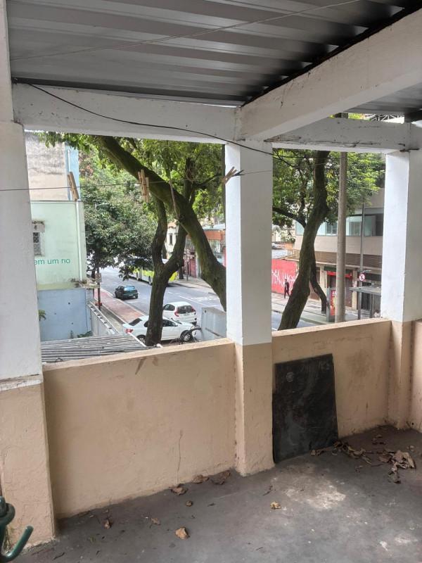 Prédio, Centro, 3 Quartos, 0 Vaga, 1 Suíte