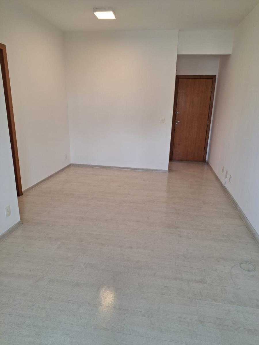 Apartamento, Vila Paris, 3 Quartos, 1 Vaga, 1 Suíte