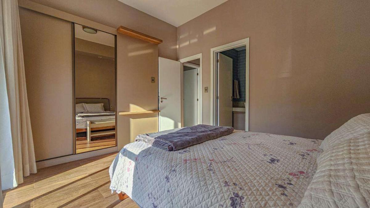 Casa, Alphaville - Lagoa dos Ingleses, 4 Quartos, 3 Vagas, 4 Suítes