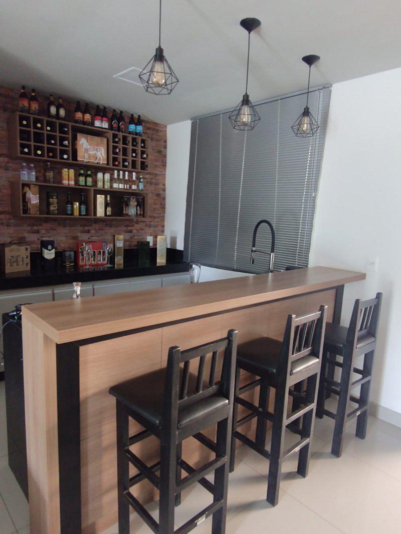 Casa, Duque de Caxias, 3 Quartos, 5 Vagas, 2 Suítes