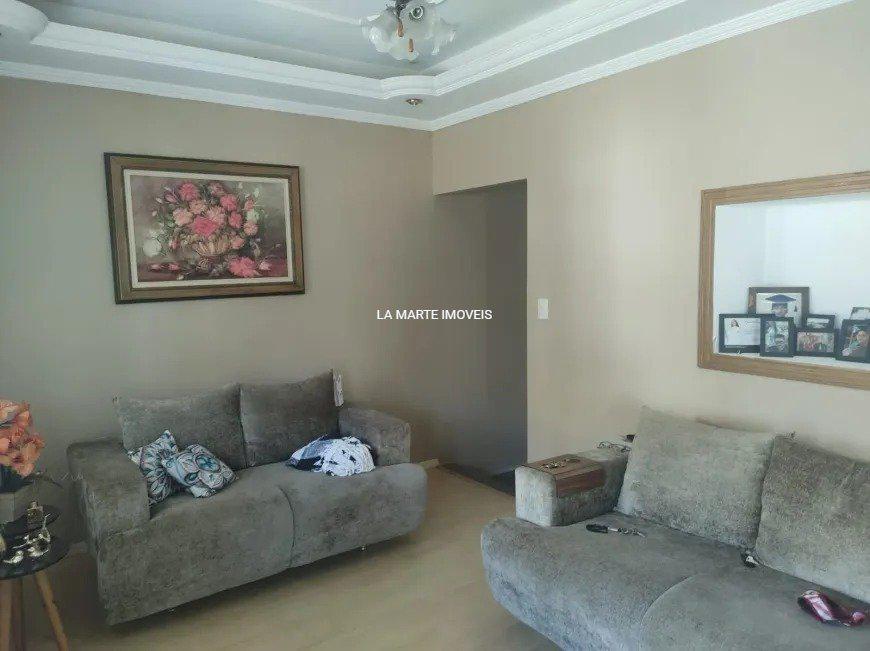 Casa, Barreiro, 3 Quartos, 4 Vagas, 1 Suíte